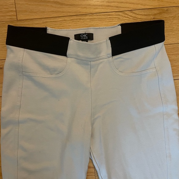 Chic by Jacob Cream Pants Size S - Picture 2 of 4